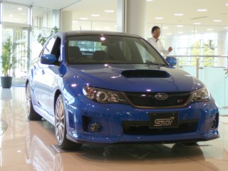 フロントは普通のWRXぽい フロントは普通のWRXぽい