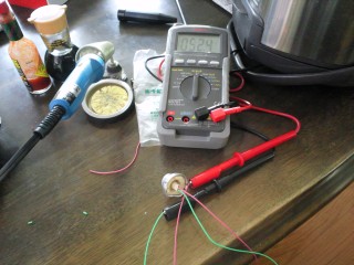 センサ付け根を修理して導通確認