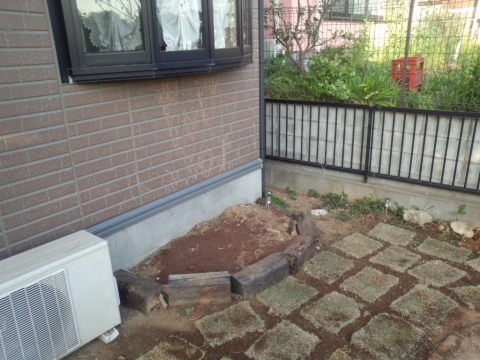 花壇の周り 花壇の周り