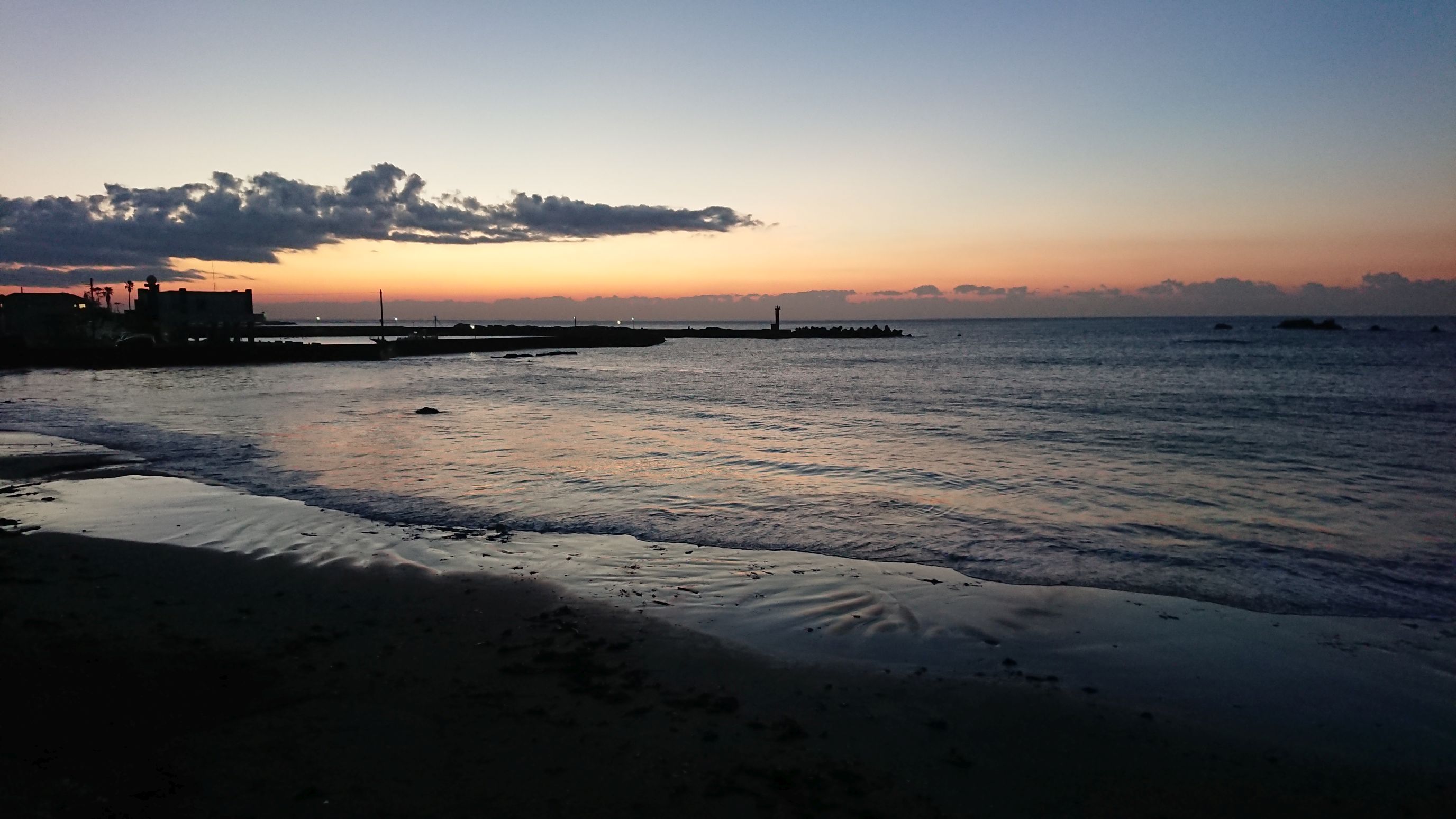 まだ暗い まだ暗い